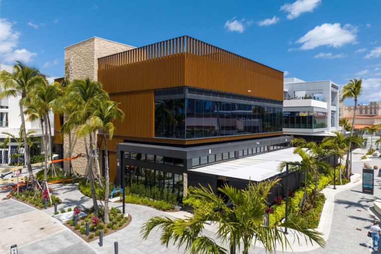 19505-Biscayne-Blvd-Miami-FL-Building-Photo-10-LargeHighDefinition